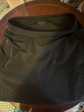 Athleta women’s Black Skort with Zip Pockets